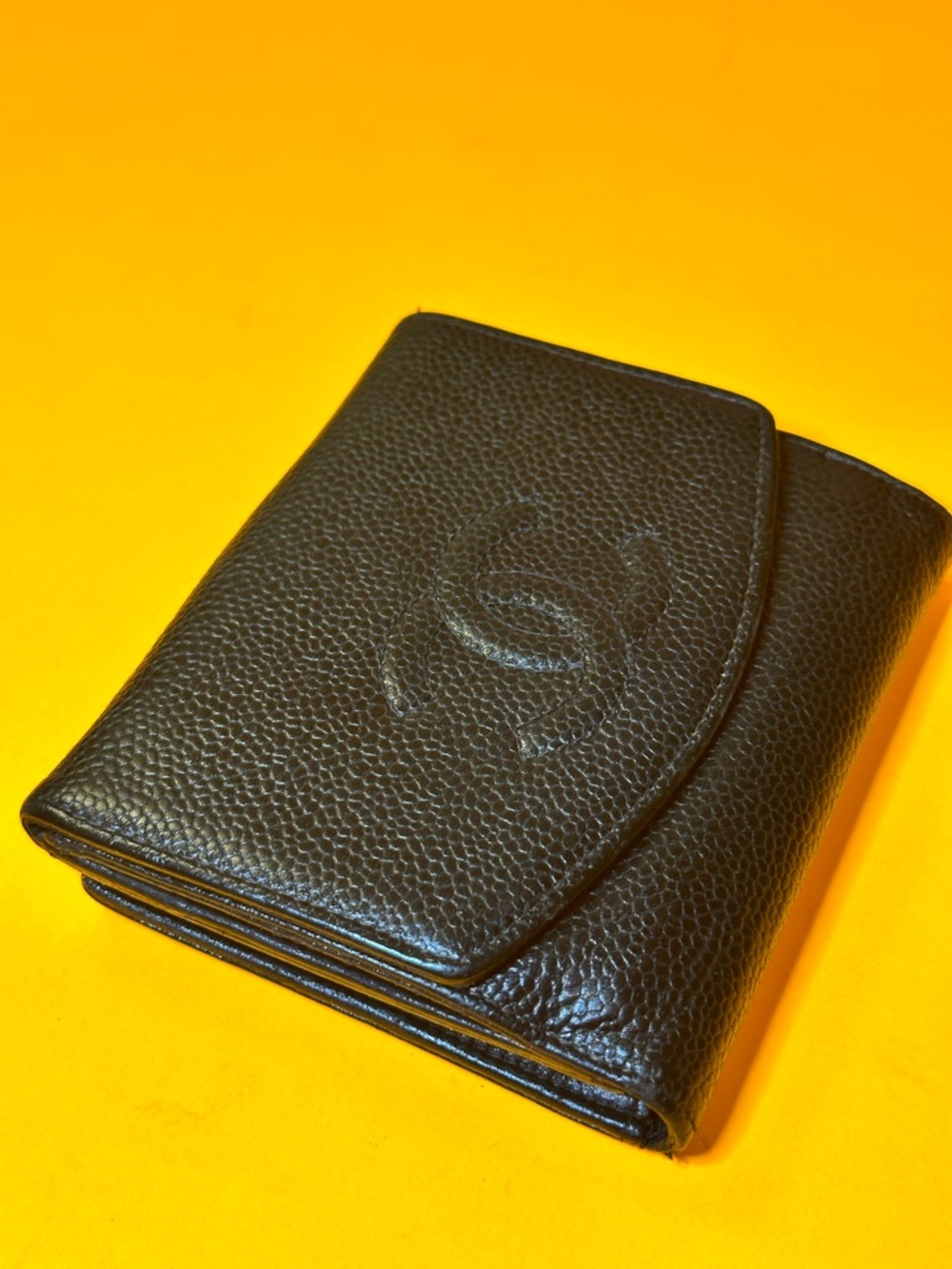CHANEL Black Caviar Leather Compact Wallet - Picture 3 of 10